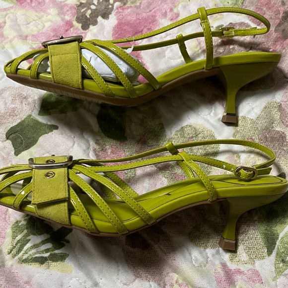 Kenneth Cole Women's Green Heeled Sandals - Picture 3 of 7